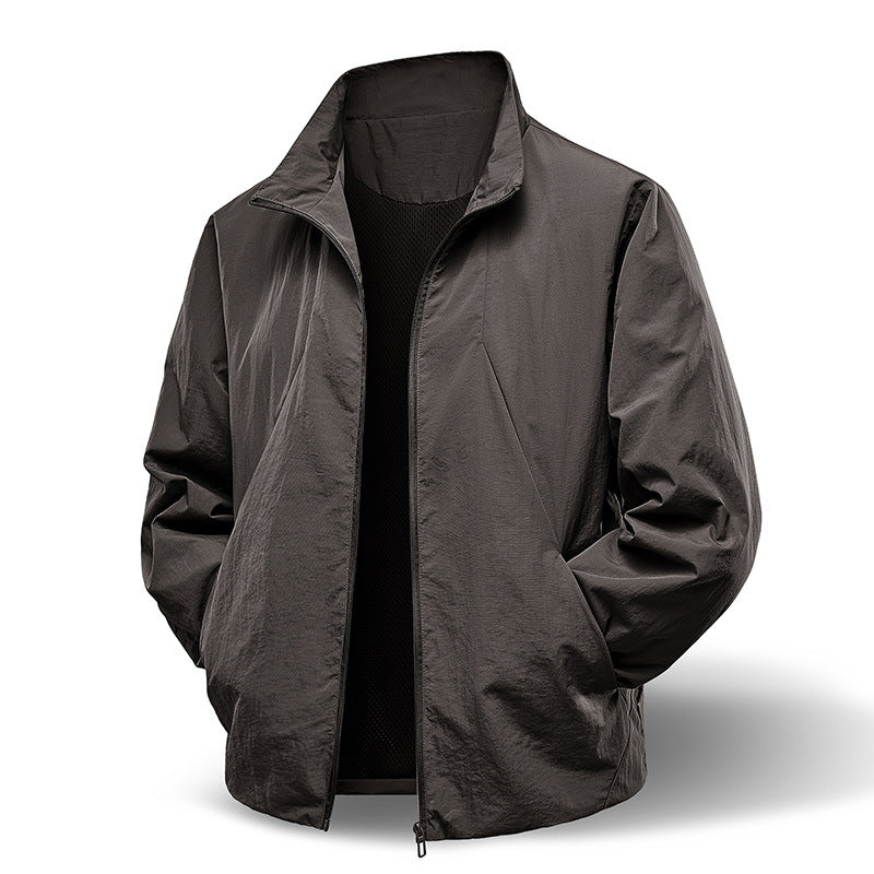Windproof And Waterproof Zip-up Jacket That Pairs Perfectly With Any Outdoor Sport